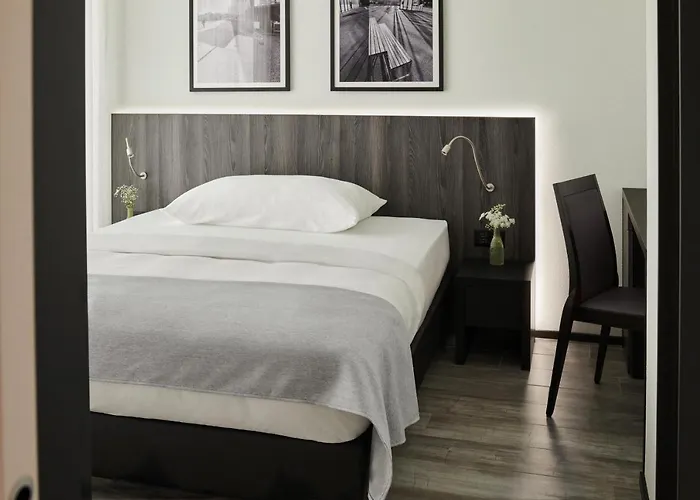Three Point Apartments